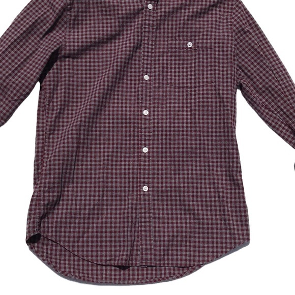 Express Men's Plaid Red & Gray Button Down Shirt Size Small - Picture 9 of 9